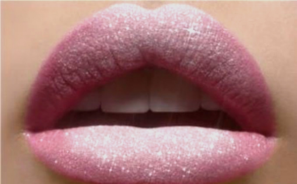 Потрескавшиеся губы: лечение народными средствами
