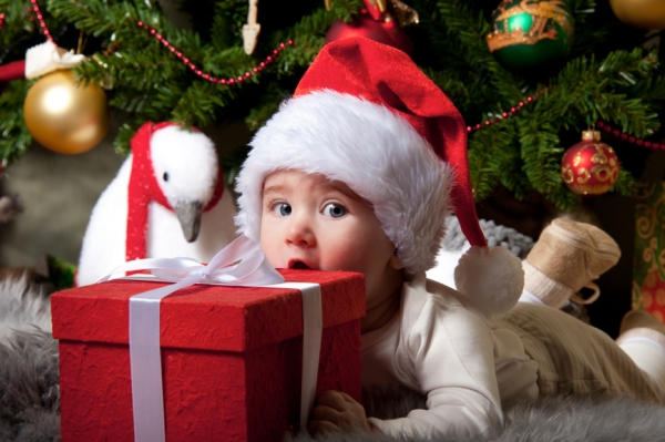 Куда спрятать детские новогодние подарки?