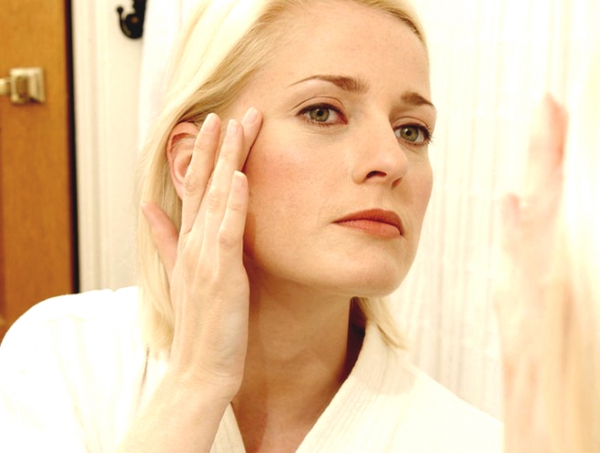 10 ошибок в макияже, которые старят женщину зрелого возраста
