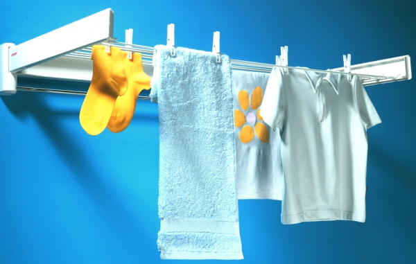 Почему нельзя сушить бельё в жилых комнатах