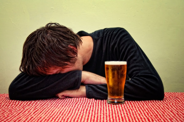 Борьба с алкоголизмом: о некоторых нетрадиционных способах помощи